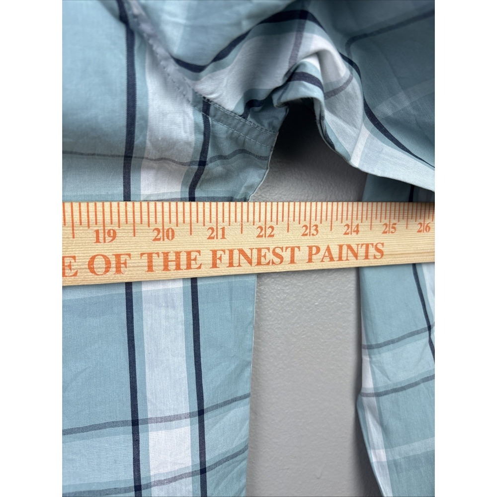 Bench Men's Long Sleeve Collared Button Up Shirt with Pocket, Size Large Plaid - Picture 7 of 9